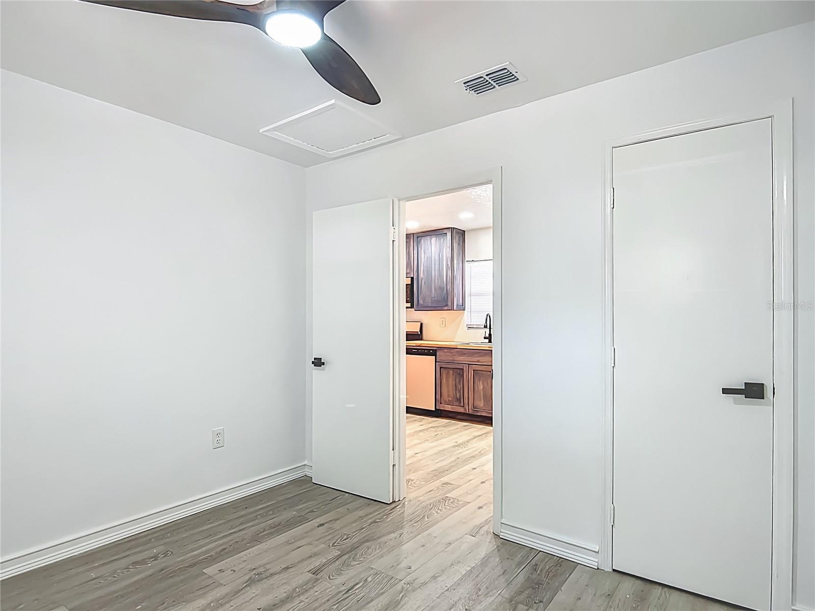 Image 39 of 45 For 8781 Lakeshore Drive