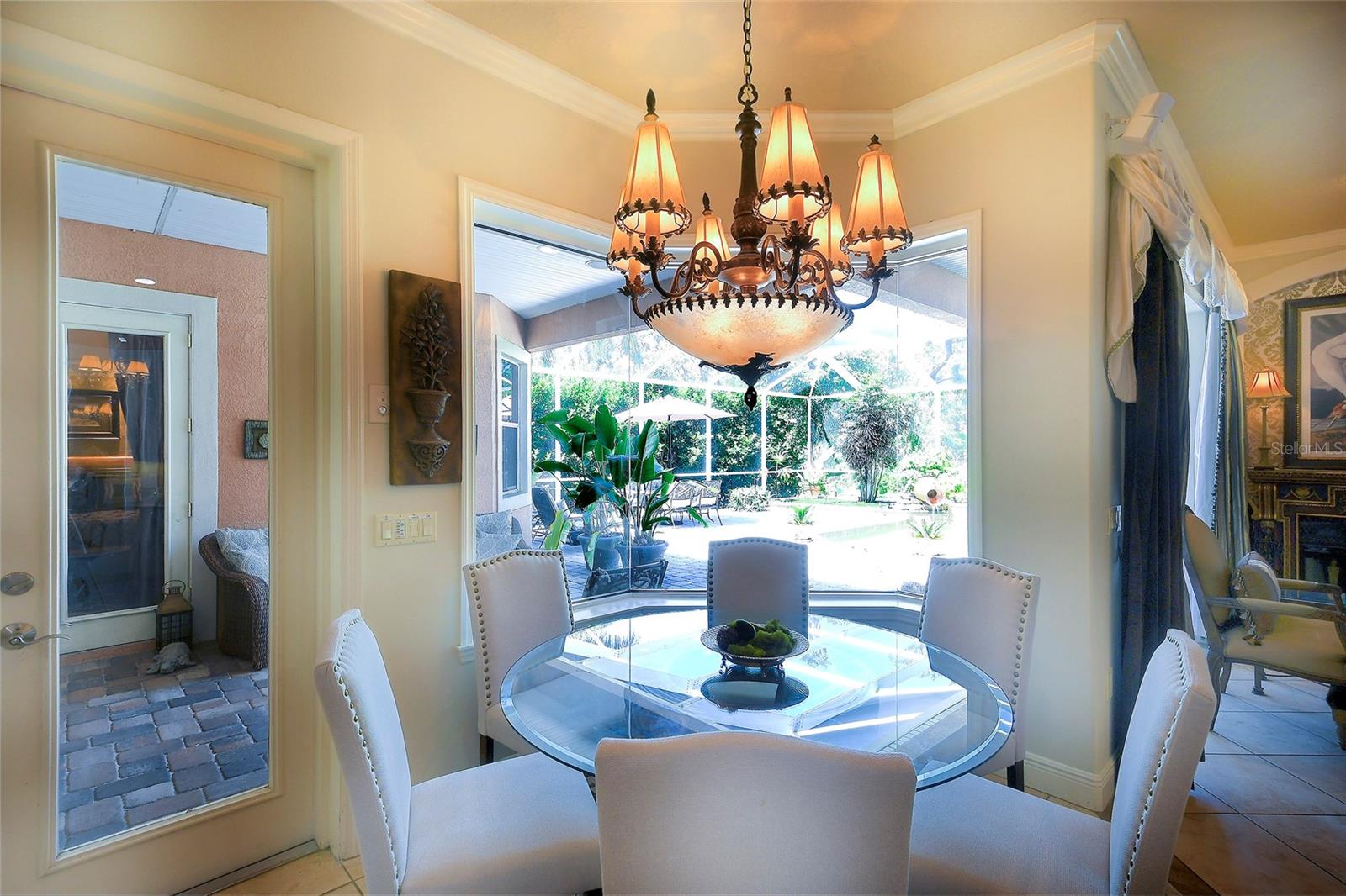 Image 13 of 37 For 2962 Wilderness Boulevard E