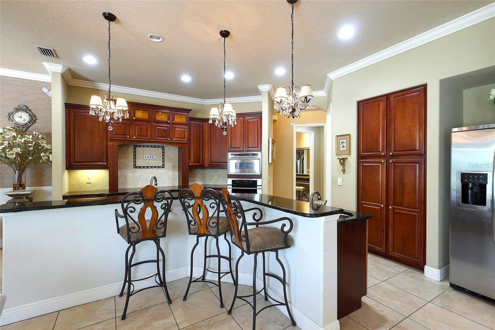Image 15 of 37 For 2962 Wilderness Boulevard E