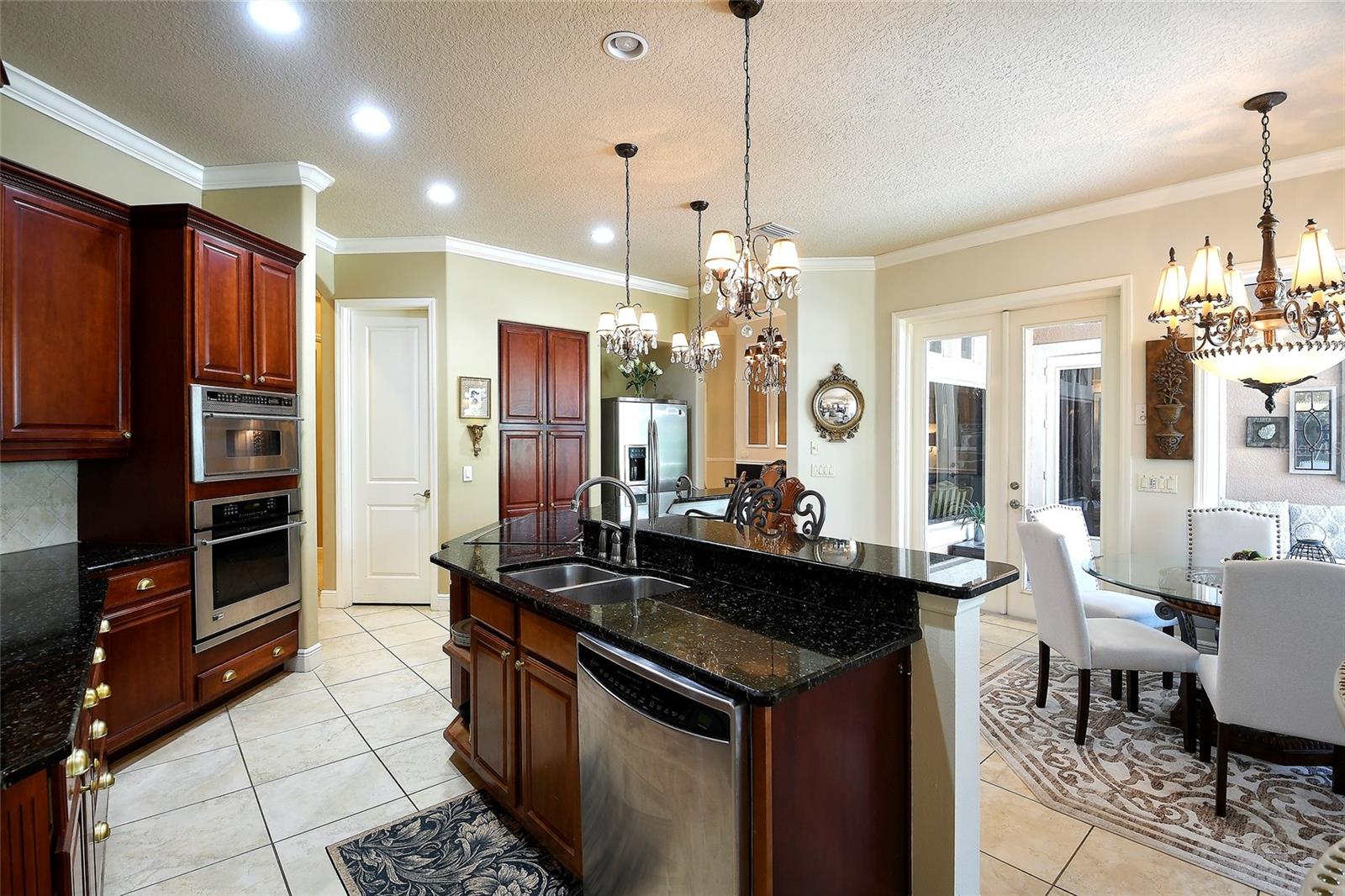 Image 16 of 37 For 2962 Wilderness Boulevard E