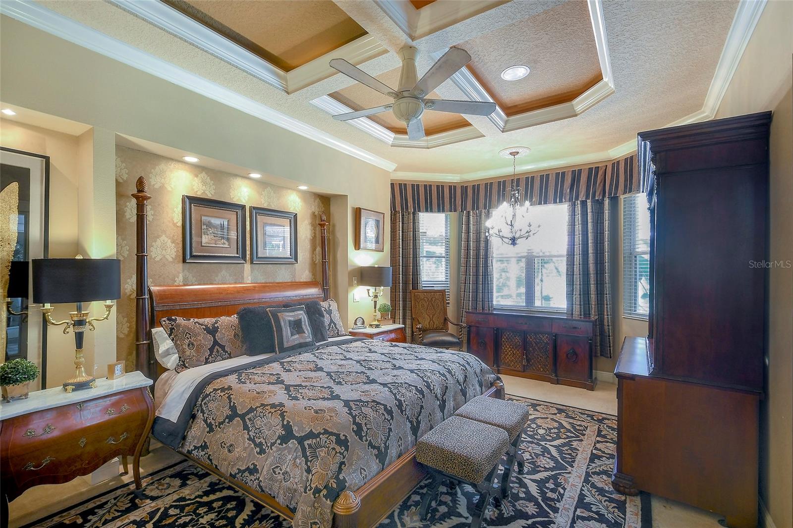Image 18 of 37 For 2962 Wilderness Boulevard E