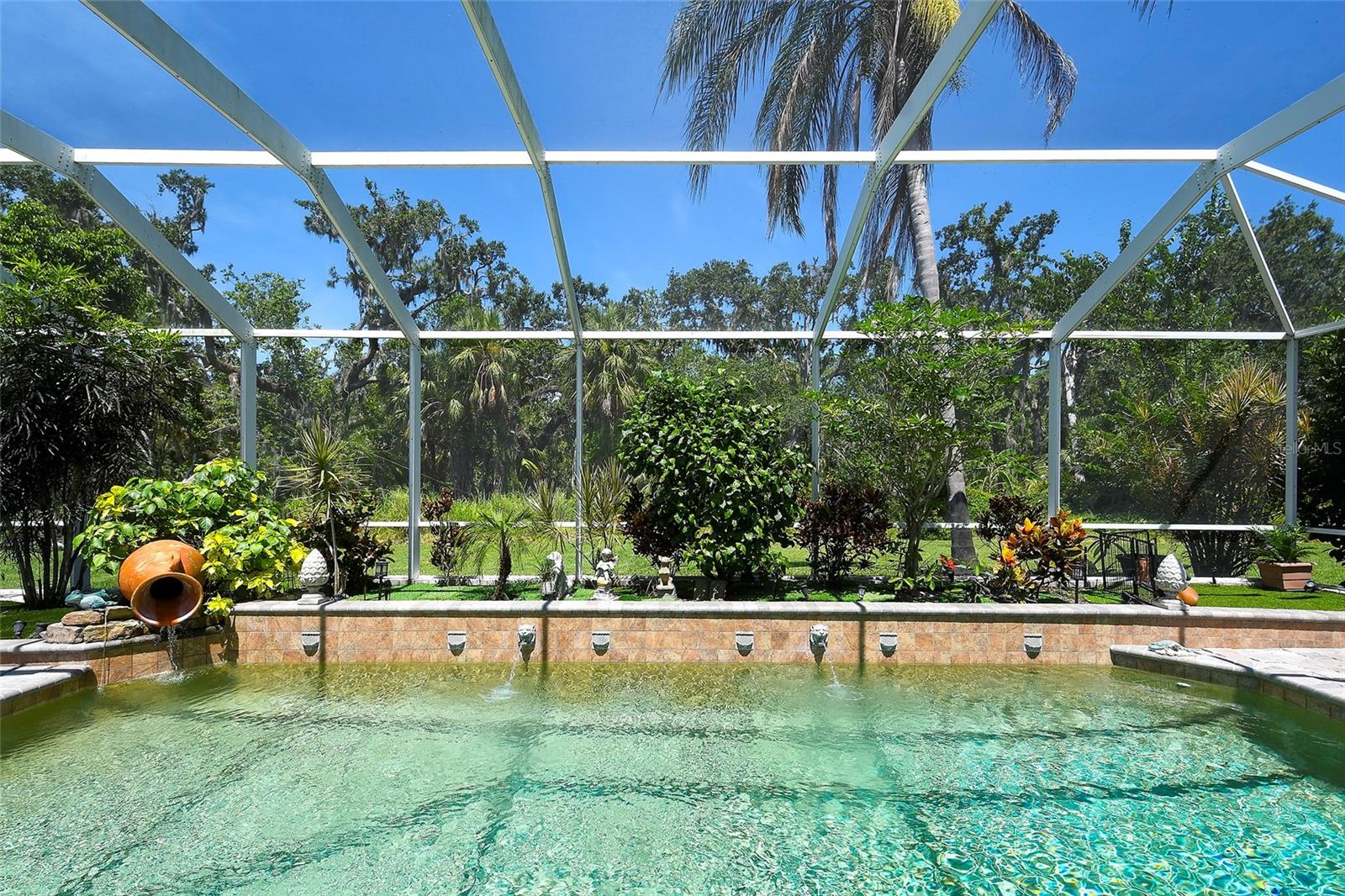 Image 27 of 37 For 2962 Wilderness Boulevard E