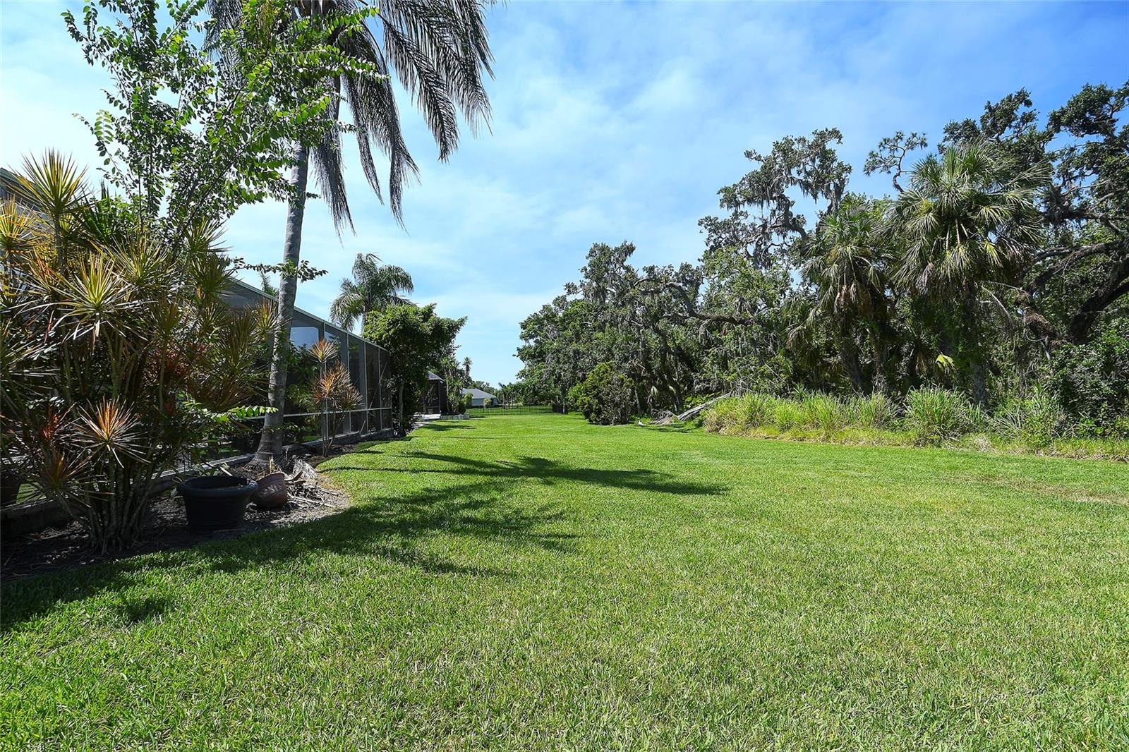 Image 31 of 37 For 2962 Wilderness Boulevard E