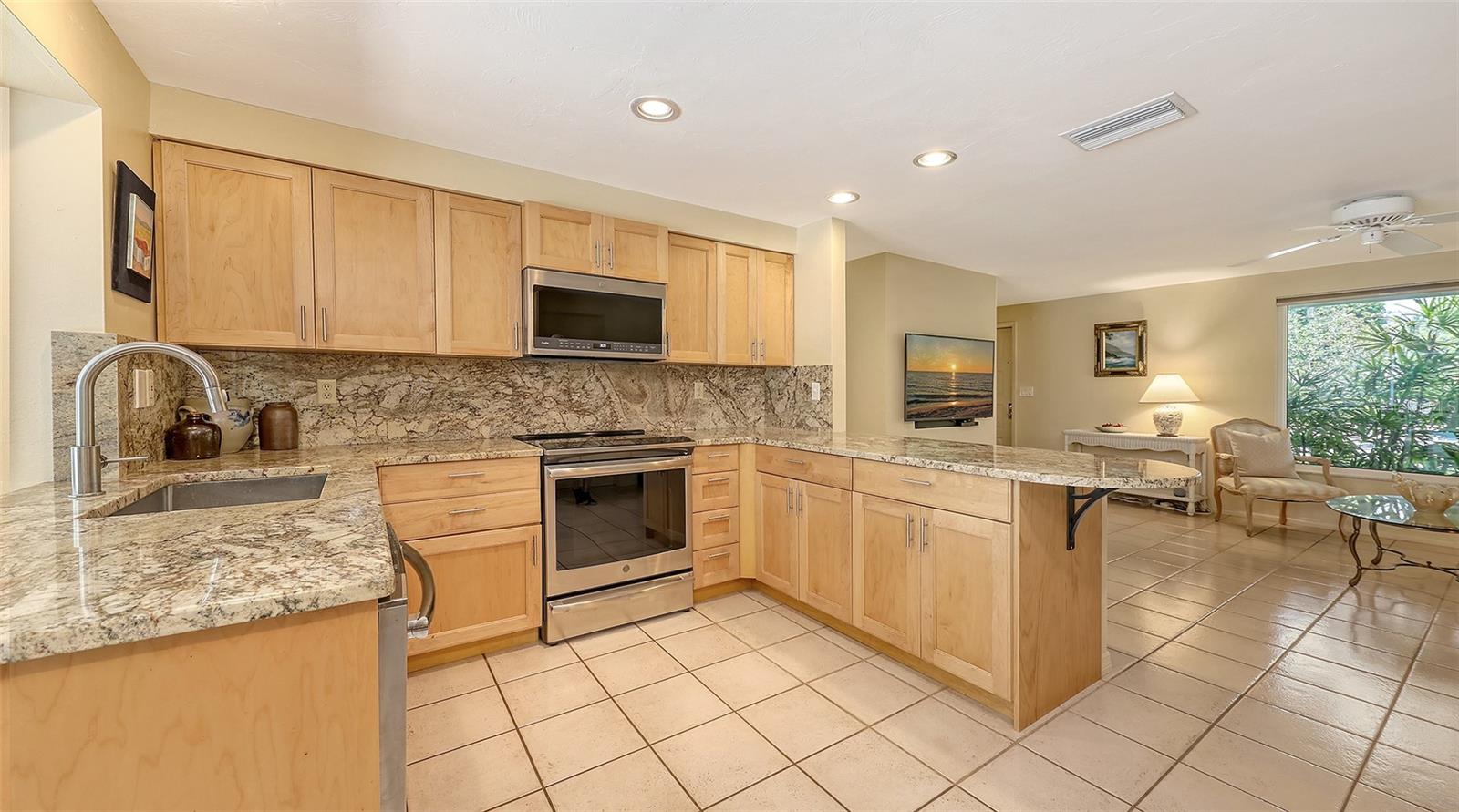 Image 11 of 30 For 626 46th Street