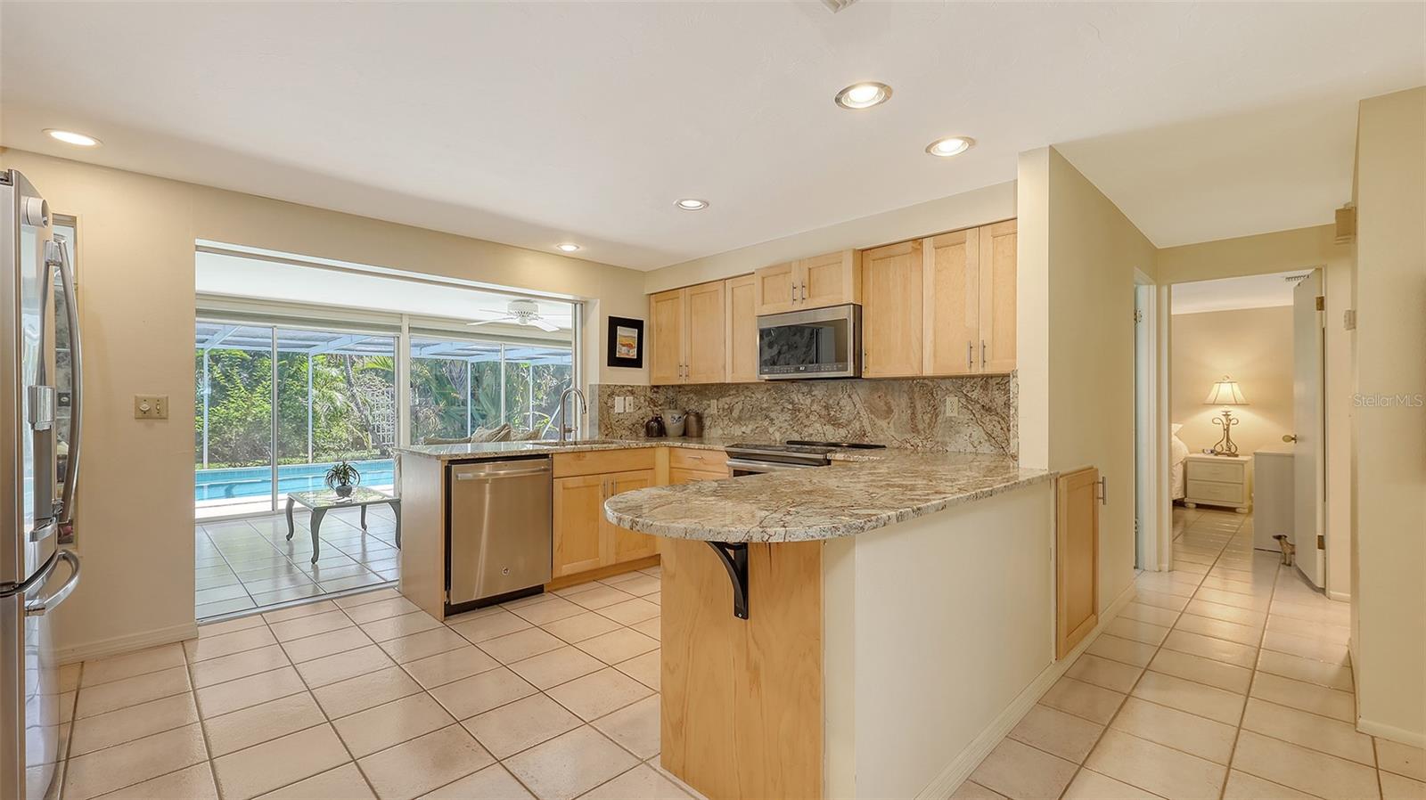 Image 6 of 30 For 626 46th Street
