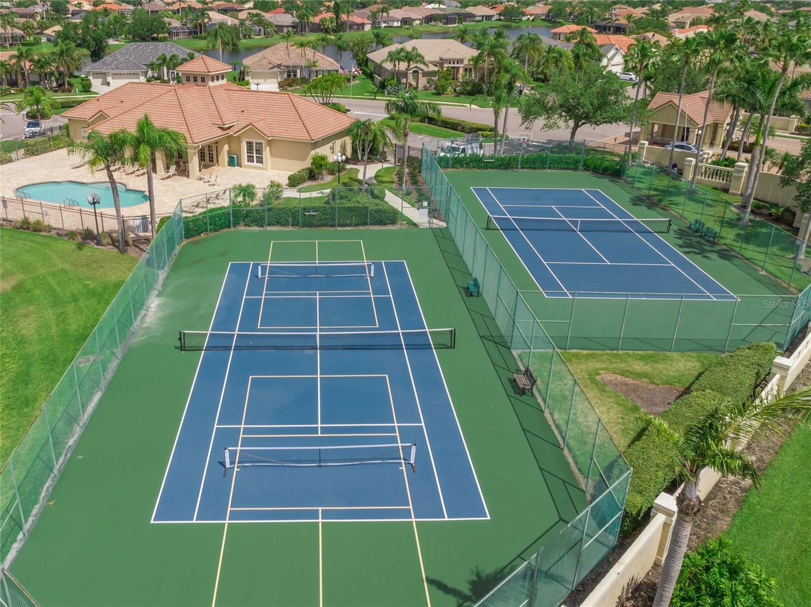 Image 49 of 56 For 2937 Seasons Boulevard