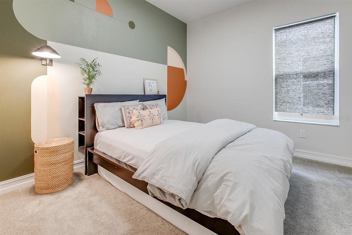 Image 10 of 44 For 11566 11th Avenue E