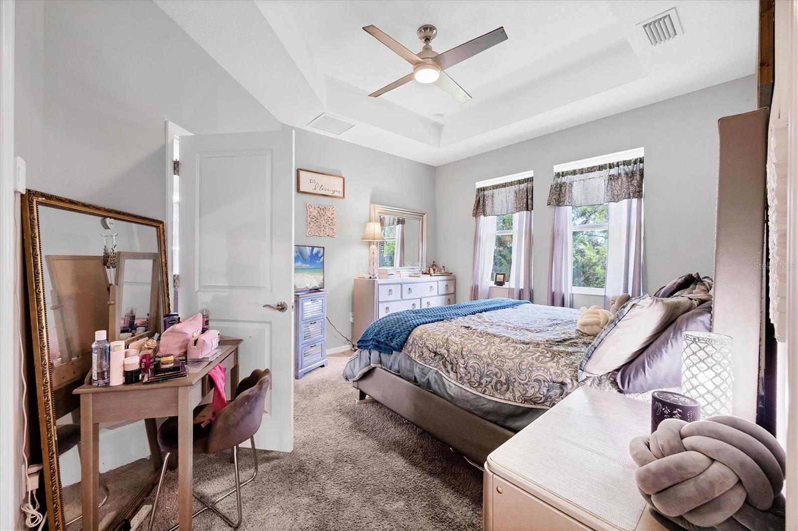 Image 13 of 28 For 5981 Amberly Drive