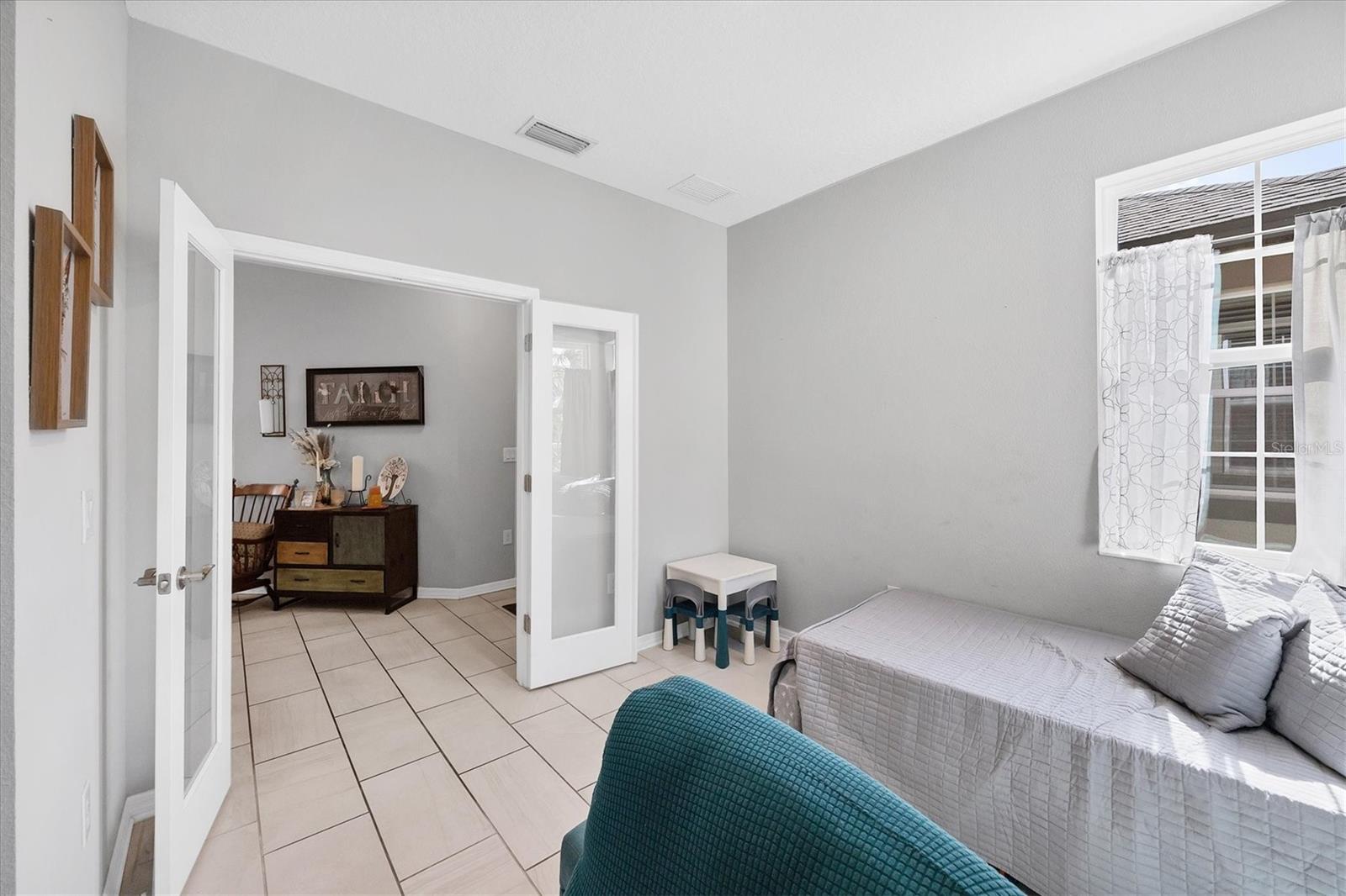Image 18 of 28 For 5981 Amberly Drive