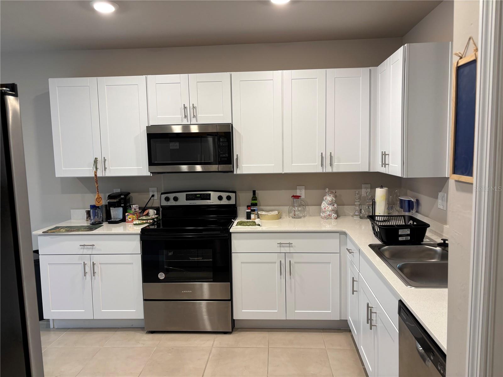 Image 2 of 4 For 2261 Barrister Street