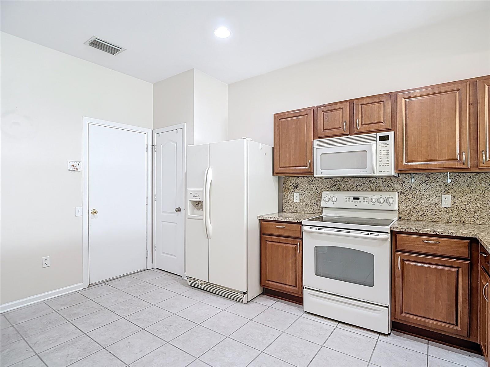 Image 24 of 70 For 26548 Castleview Way