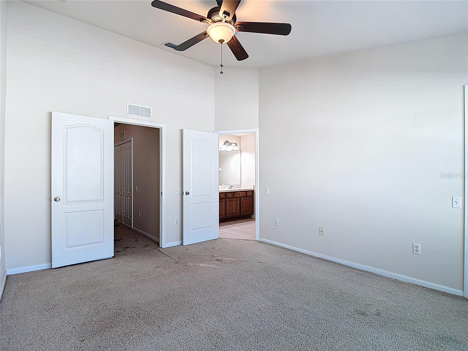 Image 40 of 70 For 26548 Castleview Way