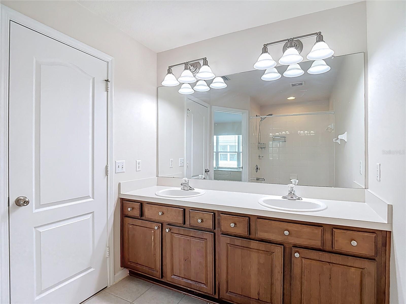 Image 44 of 70 For 26548 Castleview Way