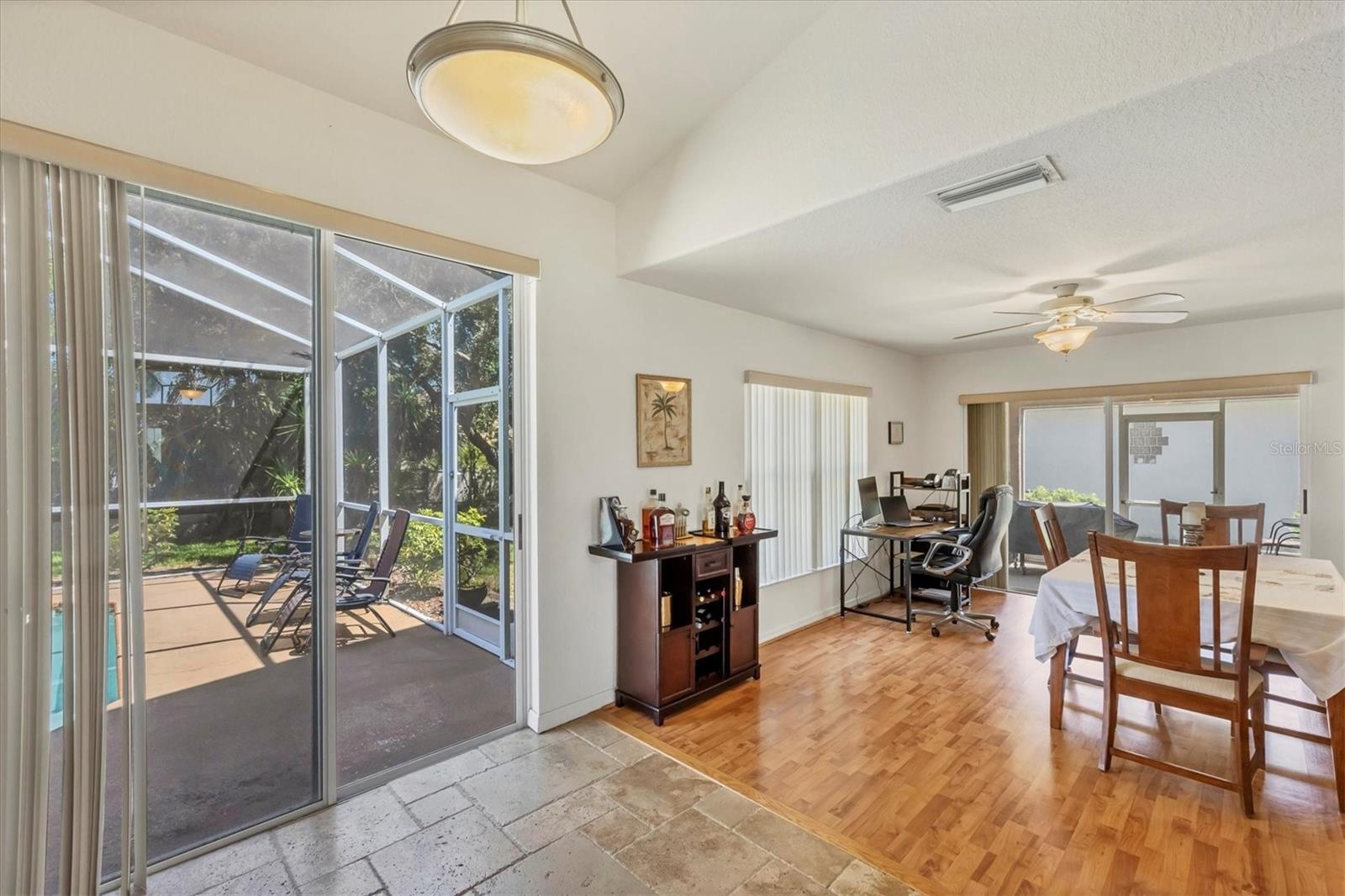 Image 10 of 36 For 815 Greenview Drive