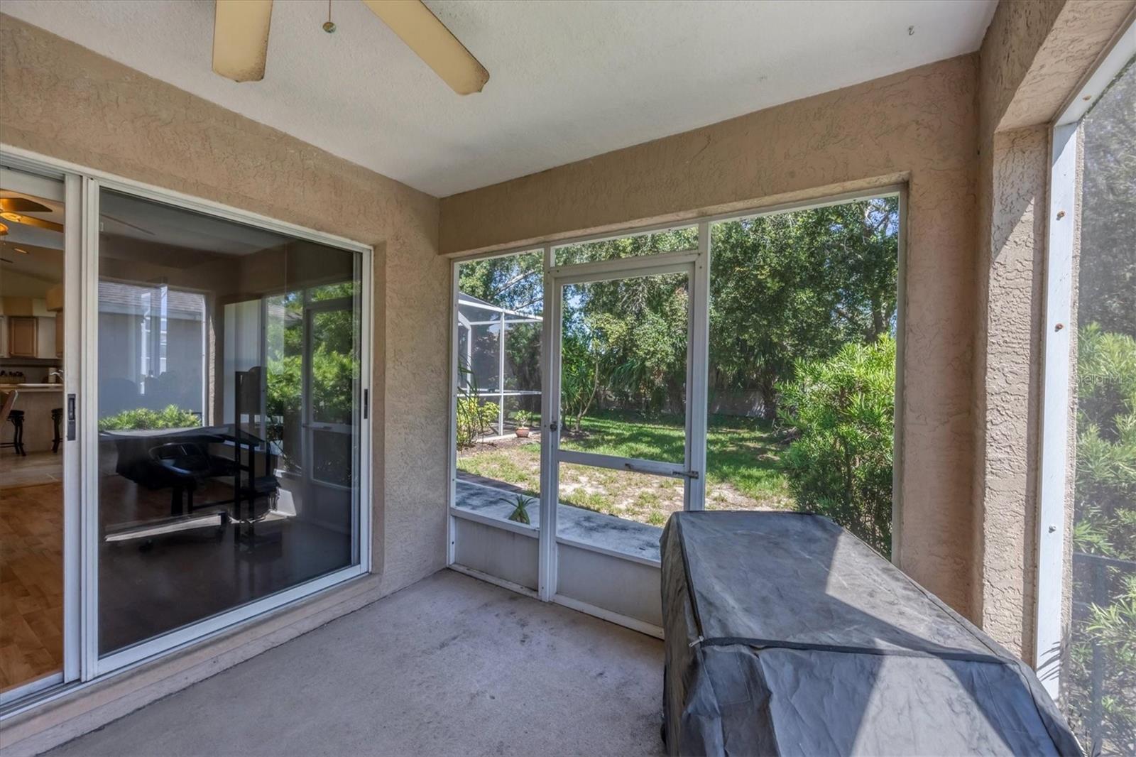 Image 13 of 36 For 815 Greenview Drive