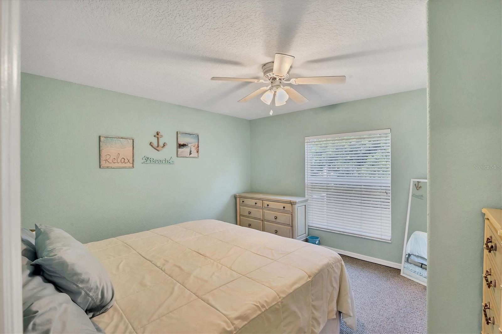 Image 18 of 36 For 815 Greenview Drive