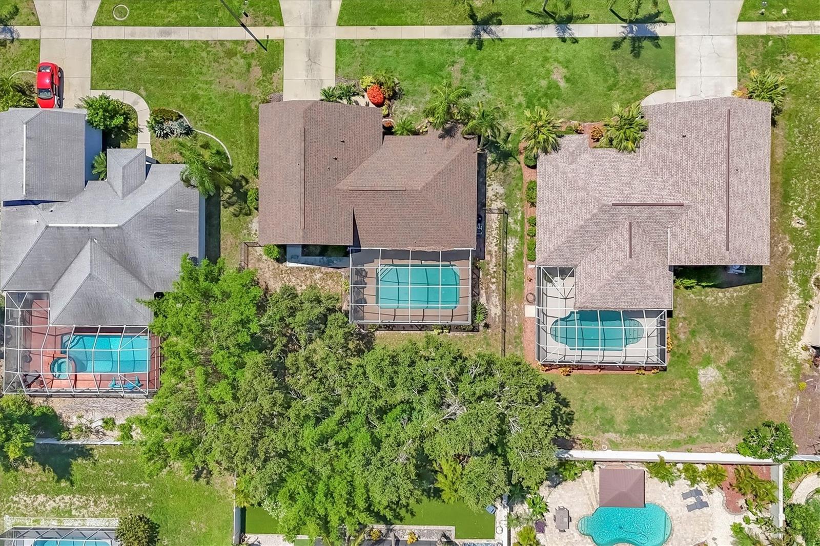 Image 29 of 36 For 815 Greenview Drive