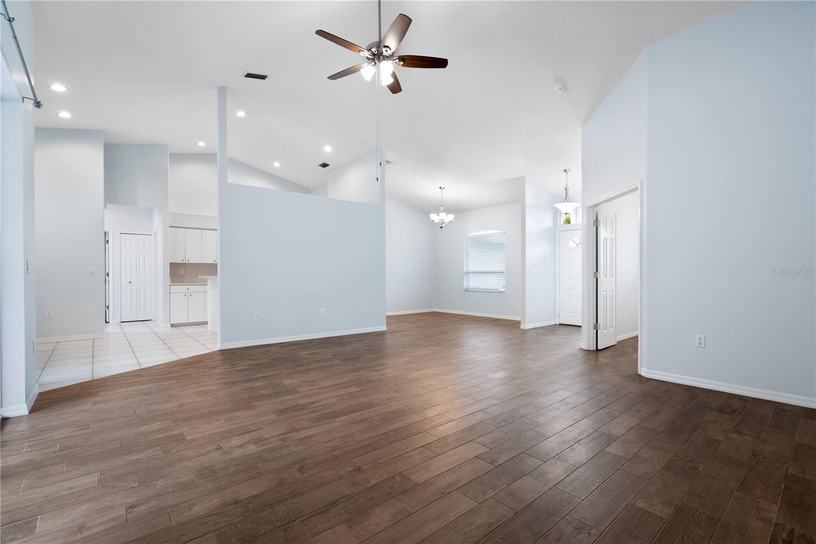 Image 10 of 60 For 813 Oak Pond Drive