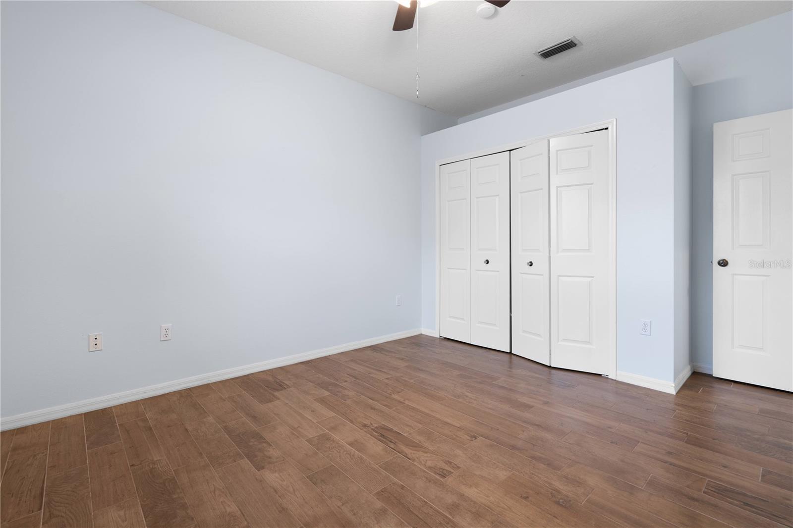 Image 33 of 60 For 813 Oak Pond Drive