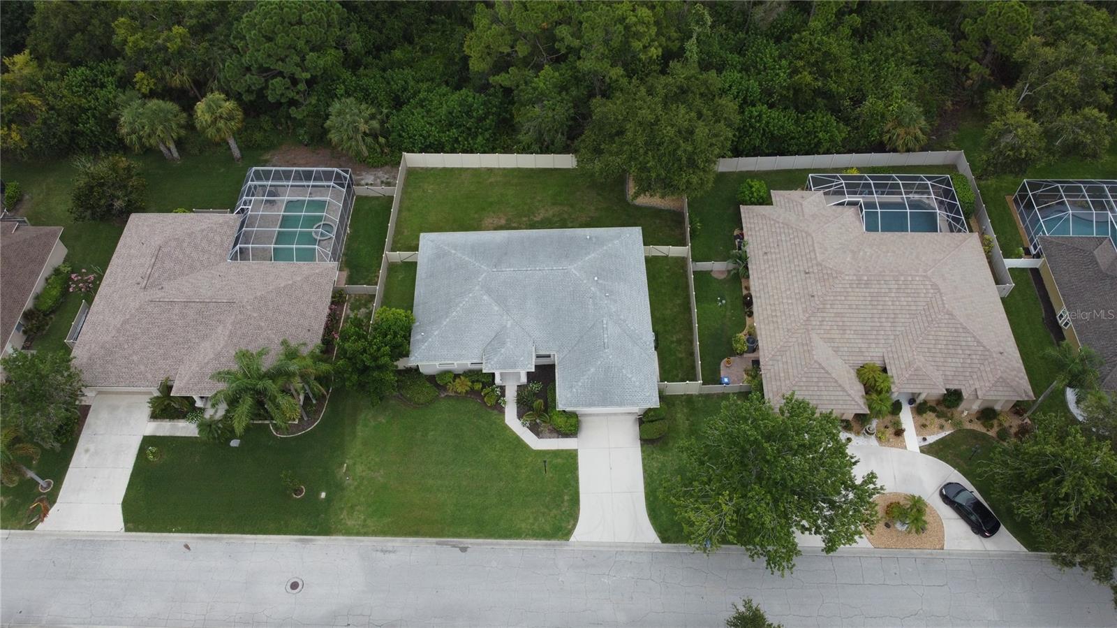 Image 6 of 60 For 813 Oak Pond Drive