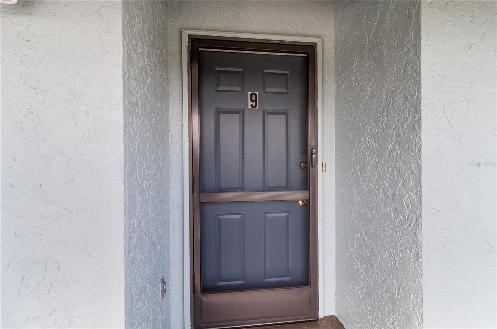 Image 4 of 17 For 87 Boundary Boulevard 9