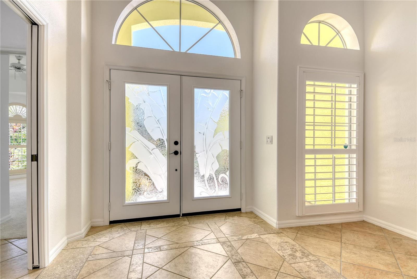 Image 10 of 58 For 340 Bermuda Court 5