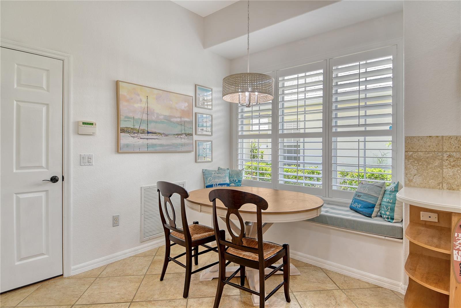 Image 19 of 58 For 340 Bermuda Court 5