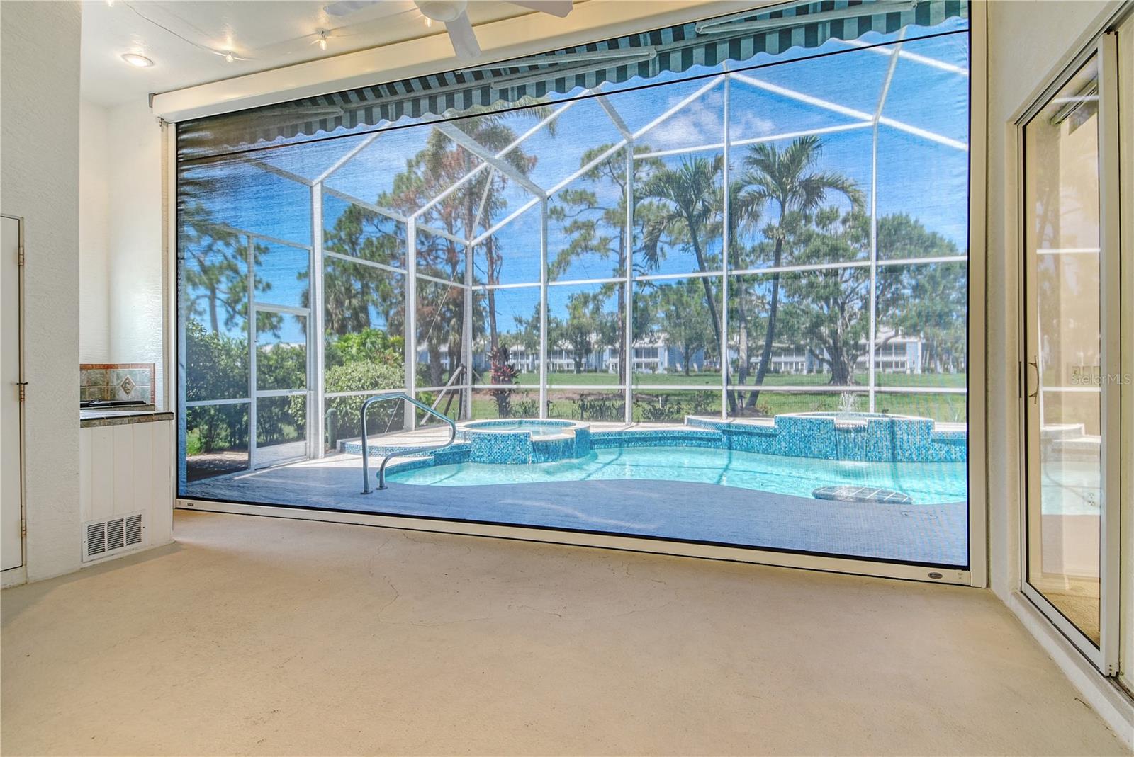Image 40 of 58 For 340 Bermuda Court 5