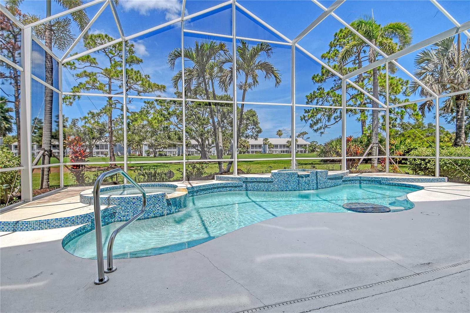 Image 43 of 58 For 340 Bermuda Court 5