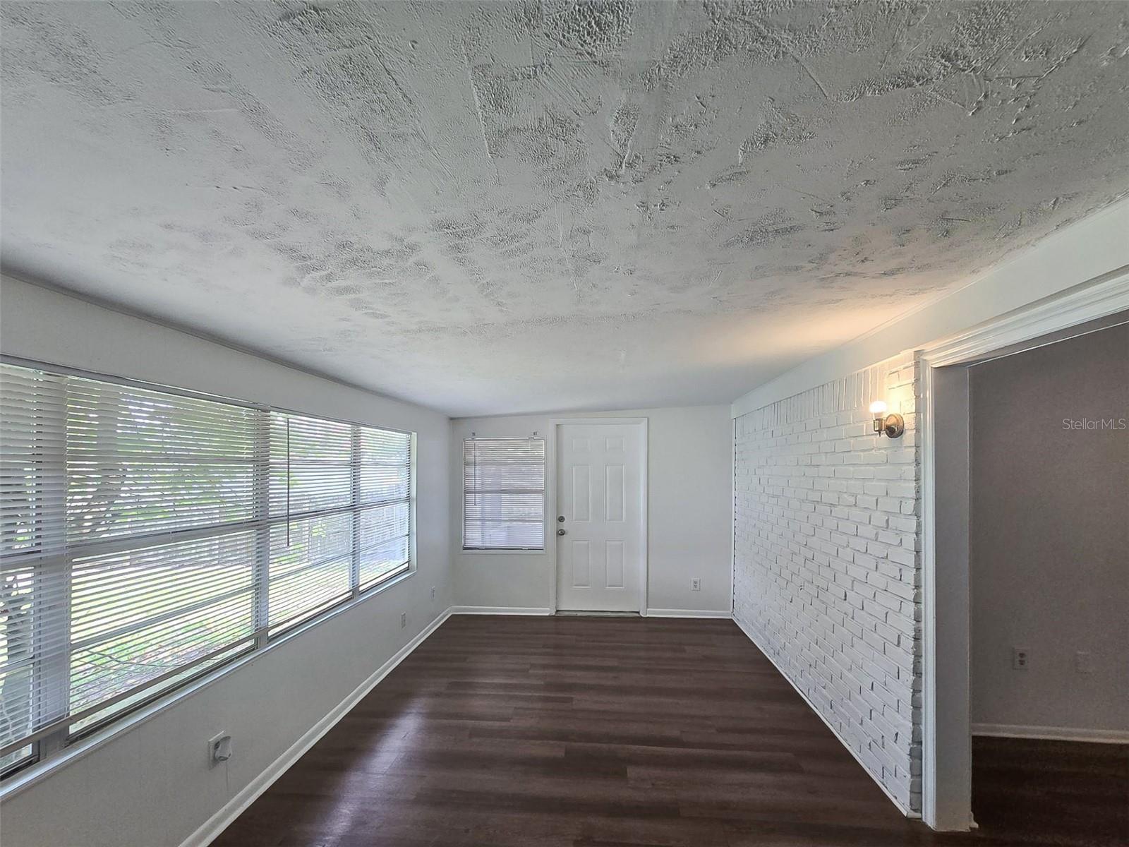 Image 10 of 22 For 5027 34th Street W