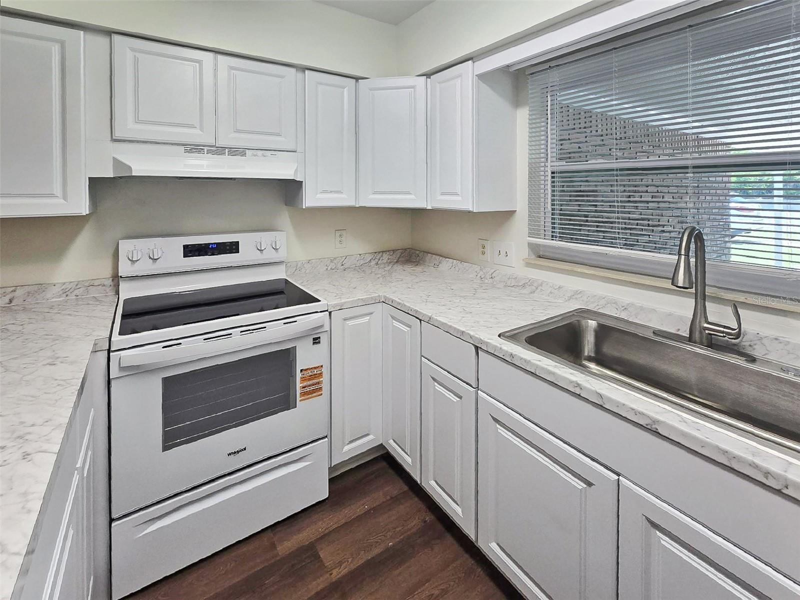 Image 3 of 22 For 5027 34th Street W