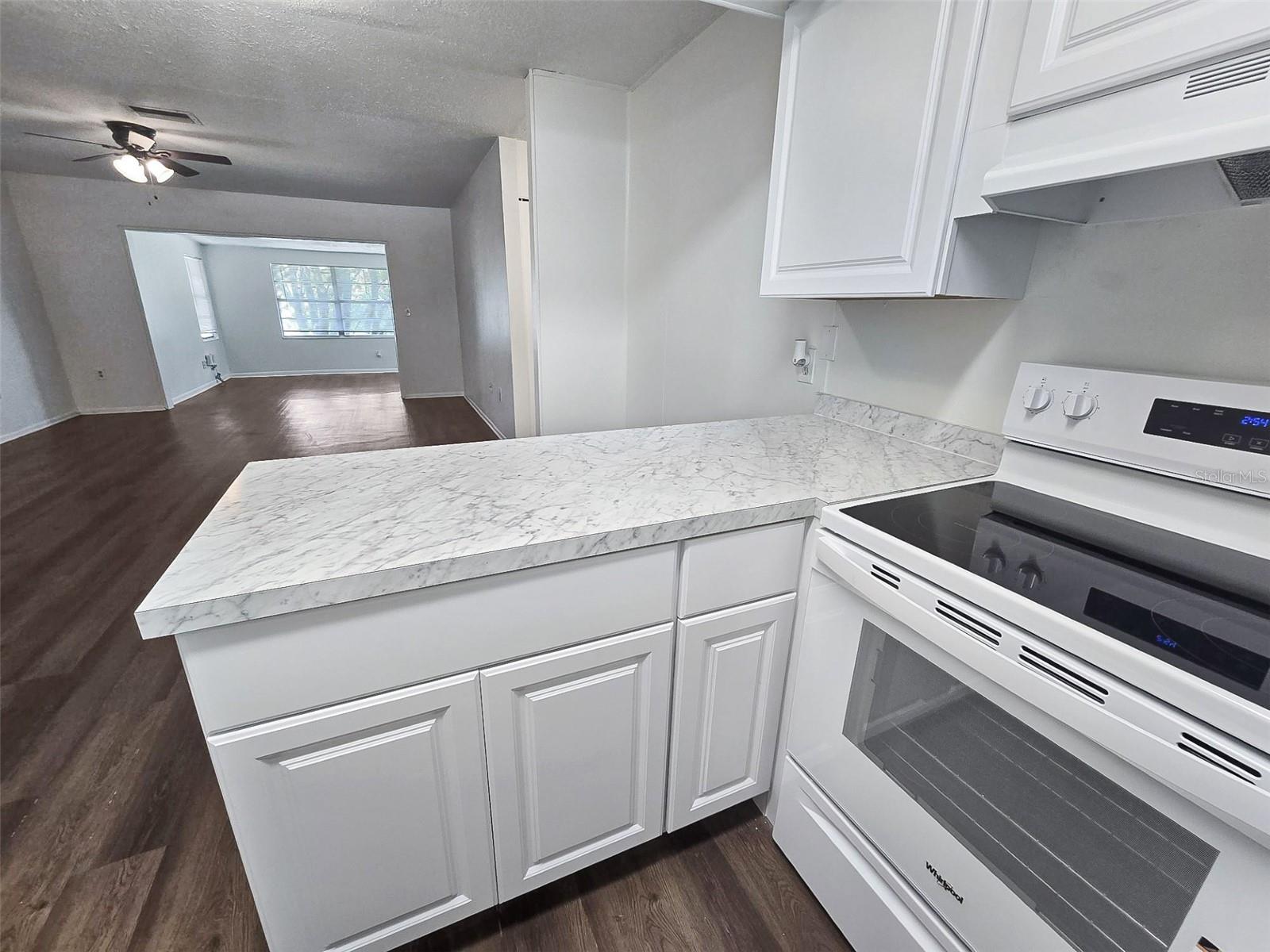 Image 7 of 22 For 5027 34th Street W