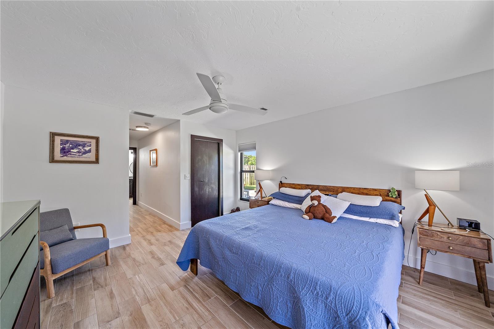 Image 19 of 47 For 4396 Pasadena Circle