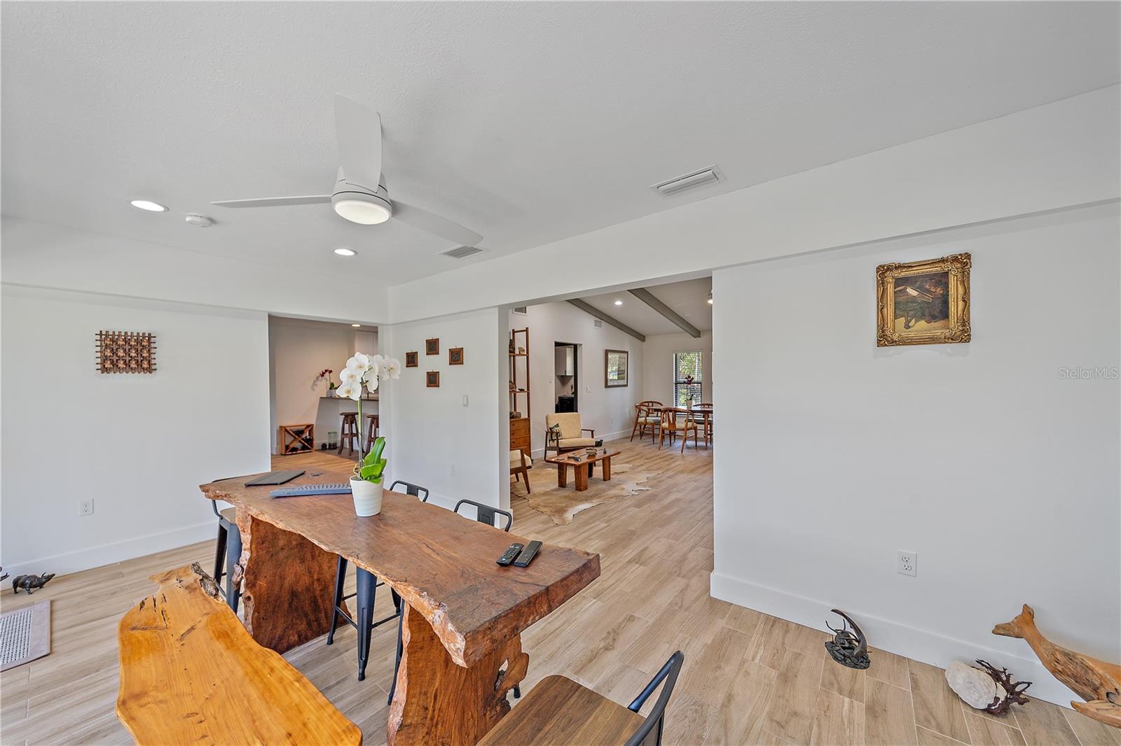 Image 31 of 47 For 4396 Pasadena Circle