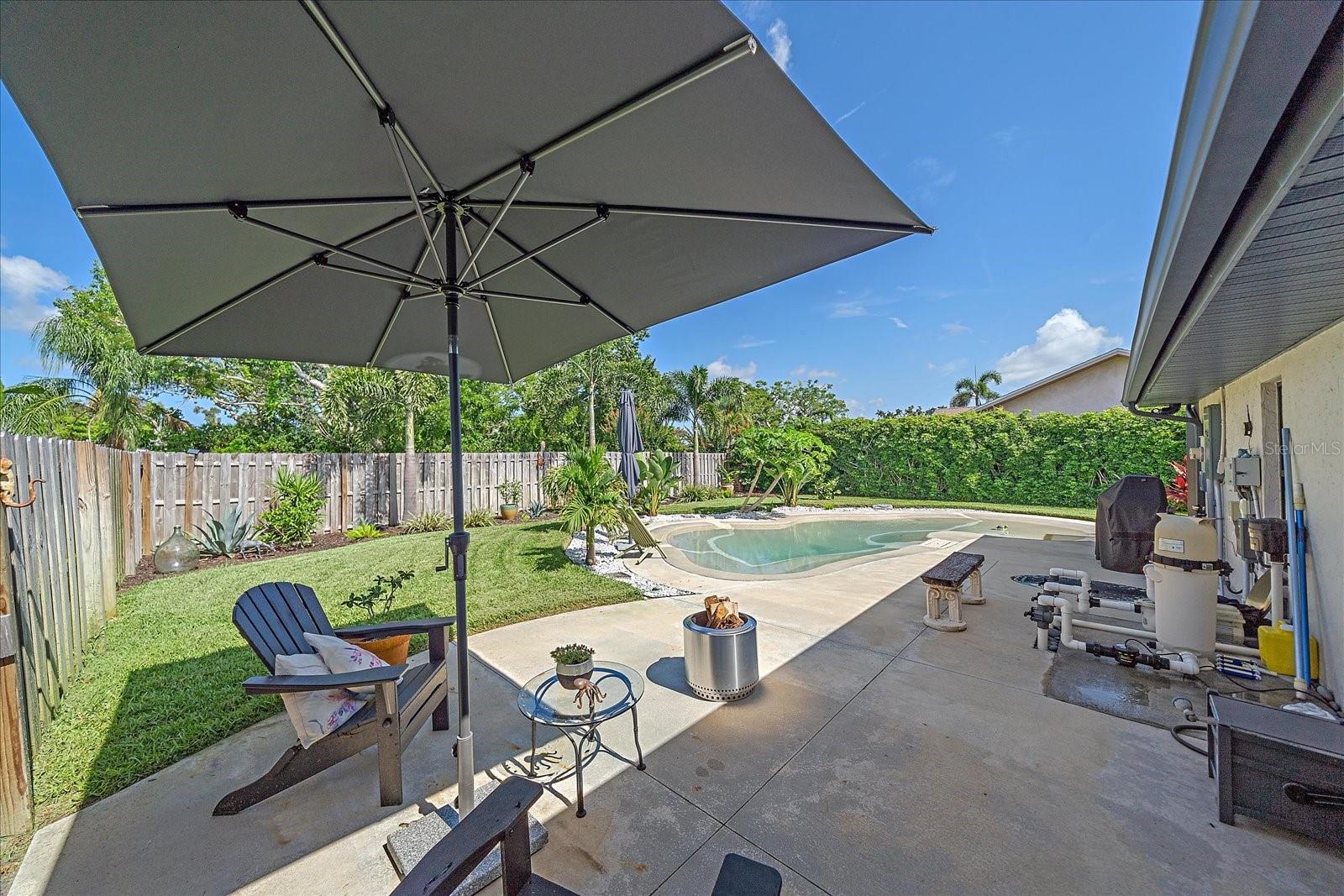 Image 40 of 47 For 4396 Pasadena Circle