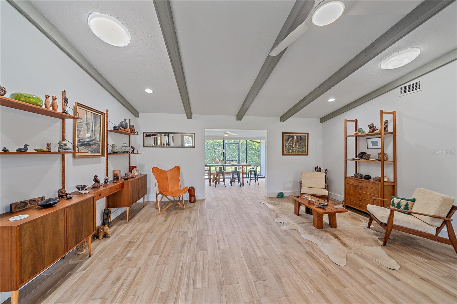 Image 7 of 47 For 4396 Pasadena Circle