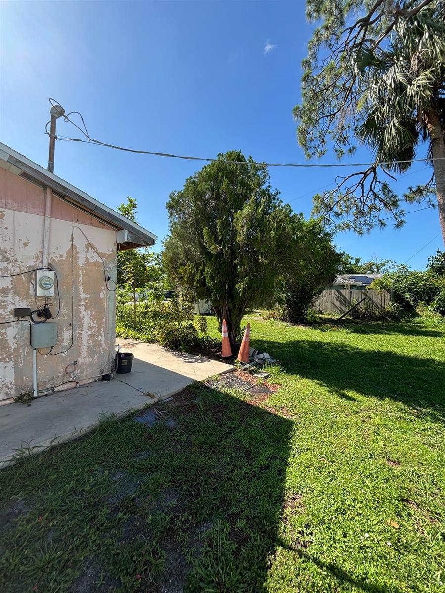Image 13 of 28 For 8409 Trionfo Avenue