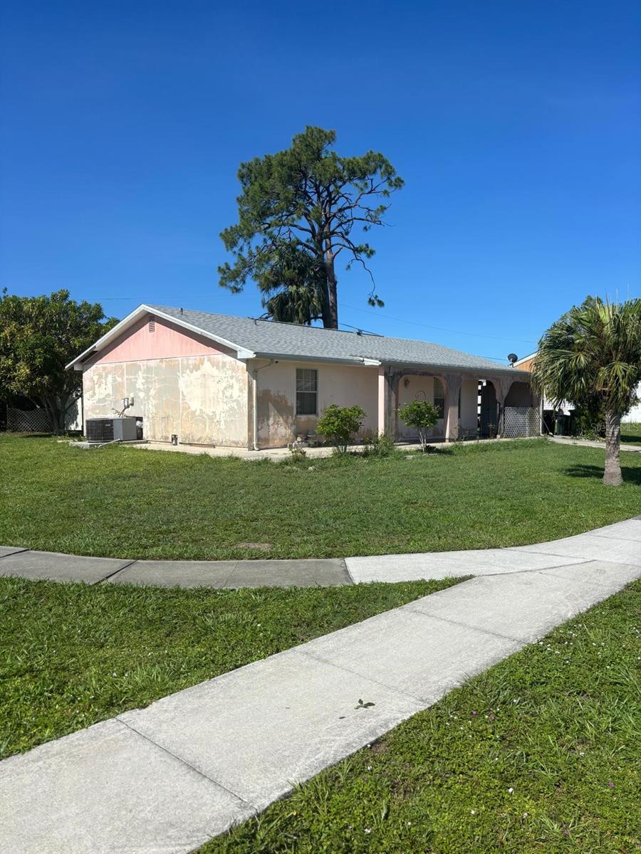 Image 8 of 28 For 8409 Trionfo Avenue