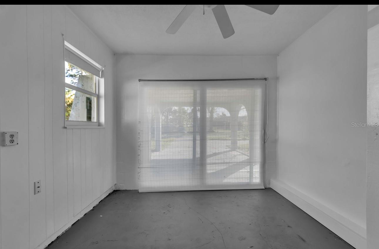 Image 18 of 38 For 20378 Emerald Avenue