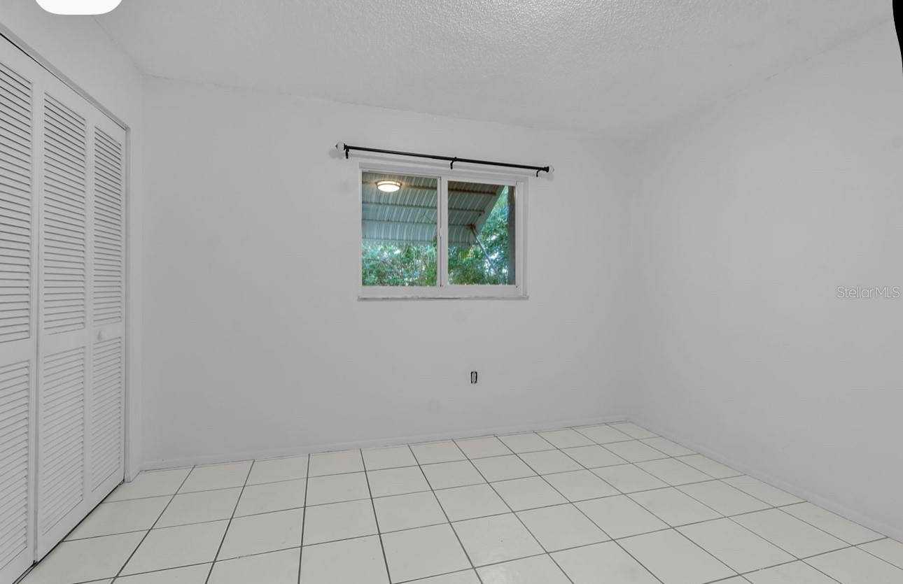 Image 19 of 38 For 20378 Emerald Avenue