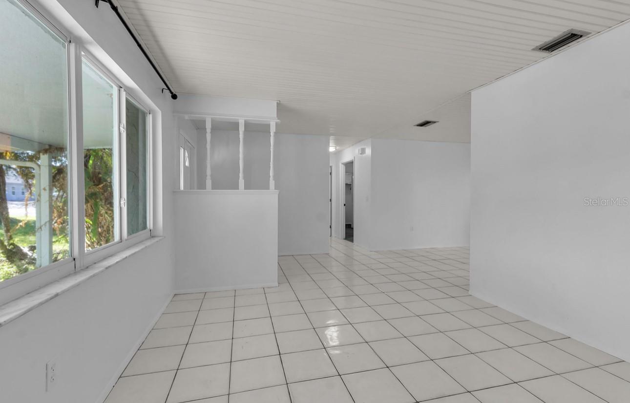 Image 8 of 38 For 20378 Emerald Avenue