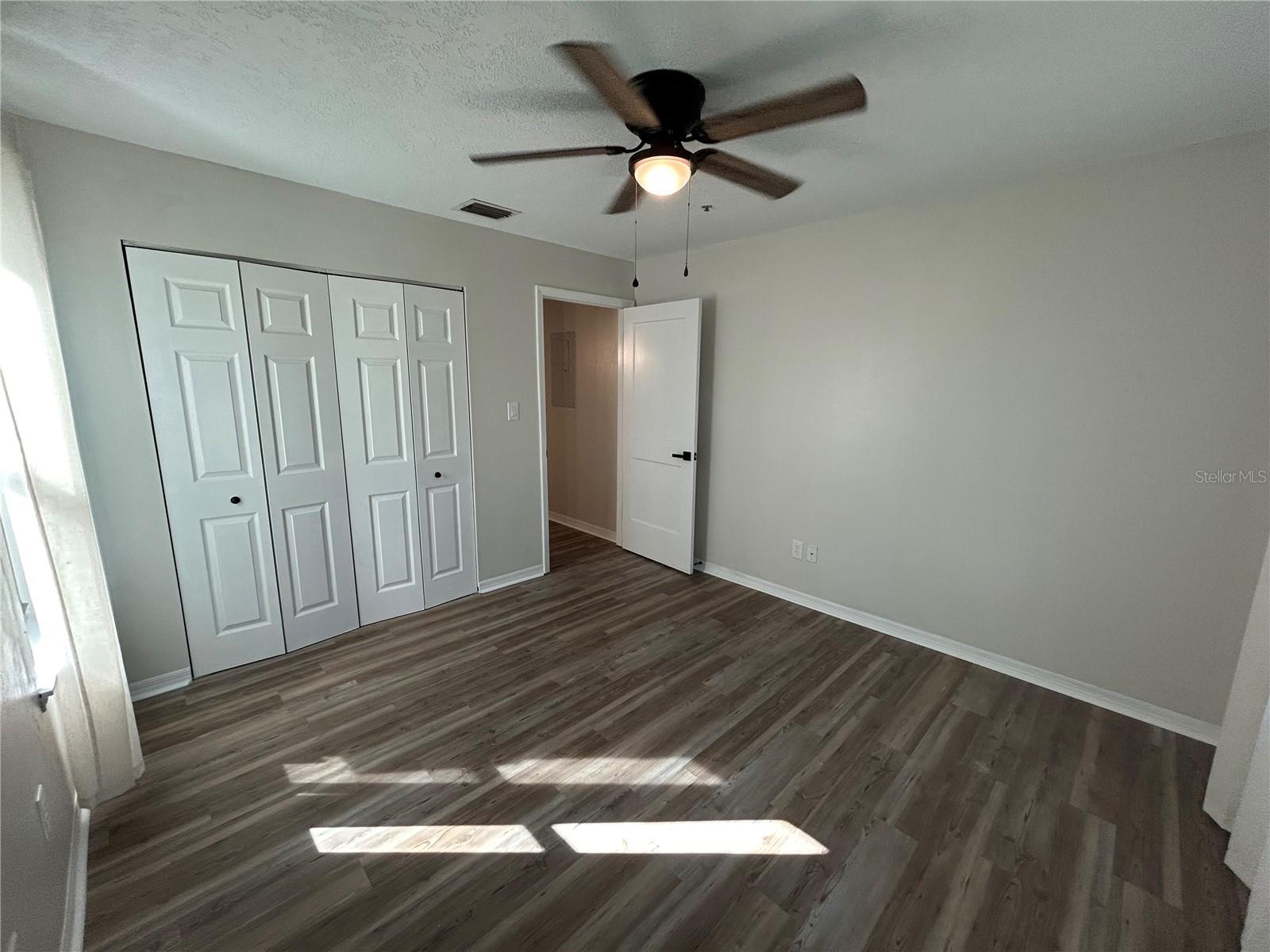Image 14 of 23 For 4005 Crockers Lake Boulevard 11