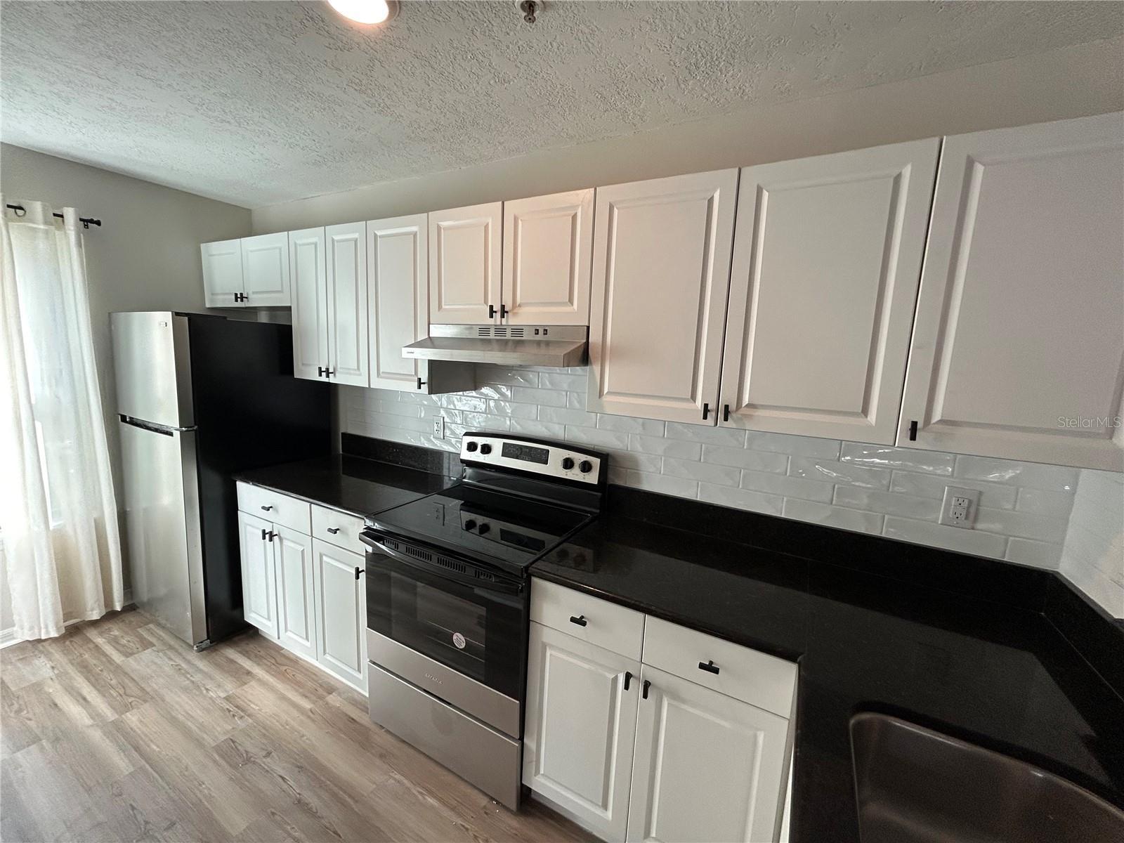 Image 7 of 23 For 4005 Crockers Lake Boulevard 11