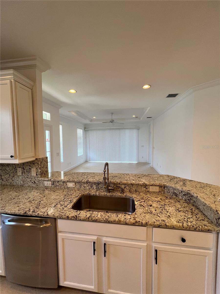 Image 10 of 18 For 7405 Hamilton Road