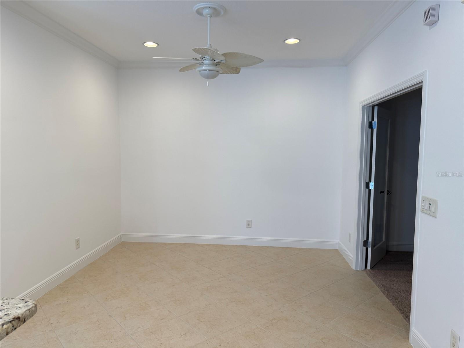 Image 11 of 18 For 7405 Hamilton Road