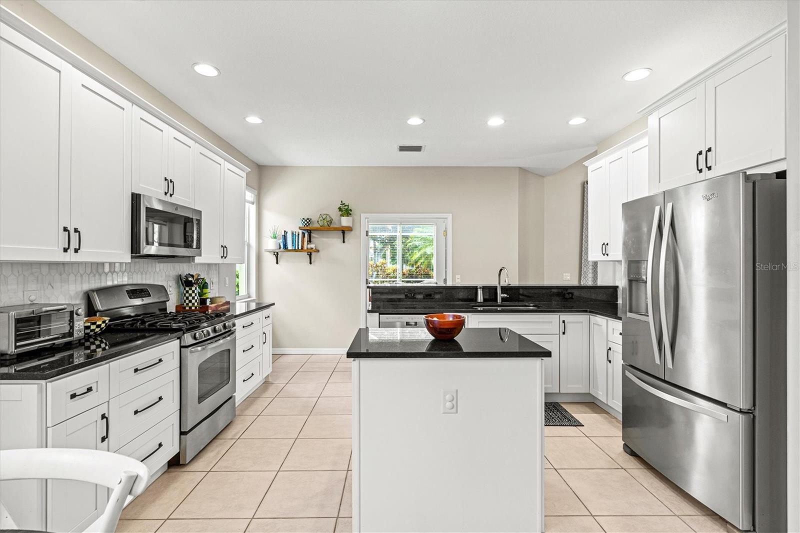 Image 17 of 61 For 6216 Donnington Court