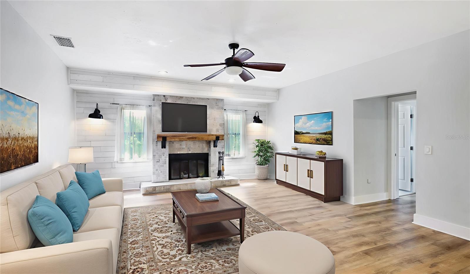 Image 15 of 41 For 891 Faulkwood Court