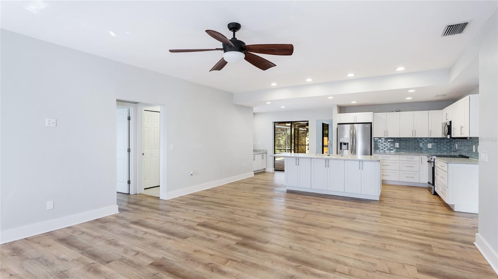 Image 17 of 41 For 891 Faulkwood Court