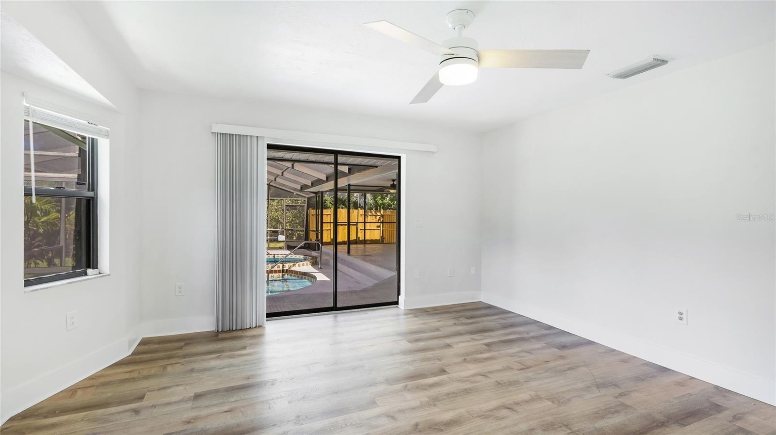 Image 21 of 41 For 891 Faulkwood Court