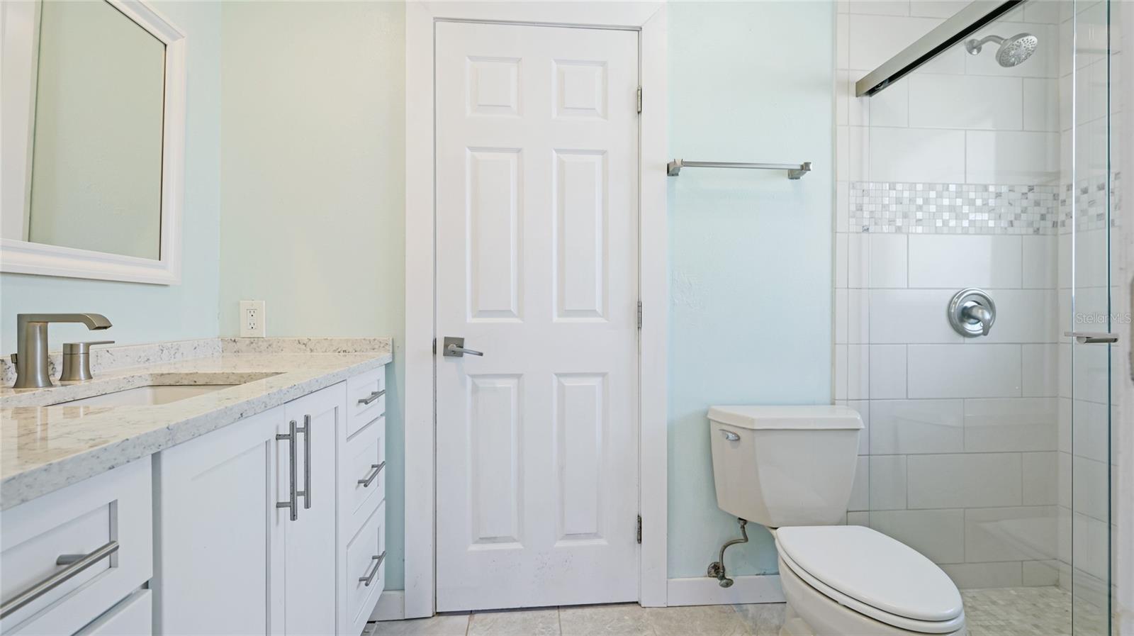 Image 27 of 41 For 891 Faulkwood Court